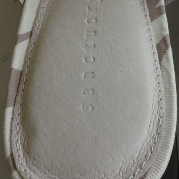 Sanctuary Revive women's size 6M leather beaded slides, tan, 1&1/2" chunky heels - Picture 11 of 15